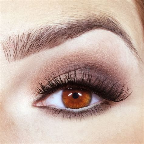 Diy Do Your Own Eye Make Like A Pro Thewoomag Top Magazine For