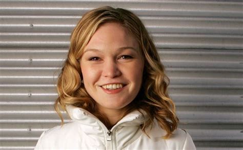 What Plastic Surgery Has Julia Stiles Gotten Body Measurements And