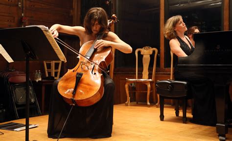 Wendy Sutter And Olga Vinokur Perform At Bargemusic The New York Times