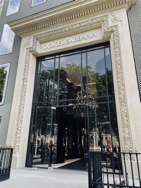 Dolce Gabbana Avenue Montaigne