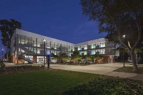 Here are the admissions statistics you should know, including csulb's acceptance rate, average gpa, and average sat/act scores. CSULB College of Continuing and Professional Education ...