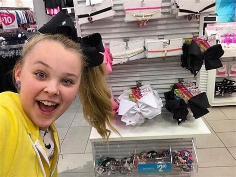 Nickalive Jojo Siwa Launches New Bow Collection At Justice