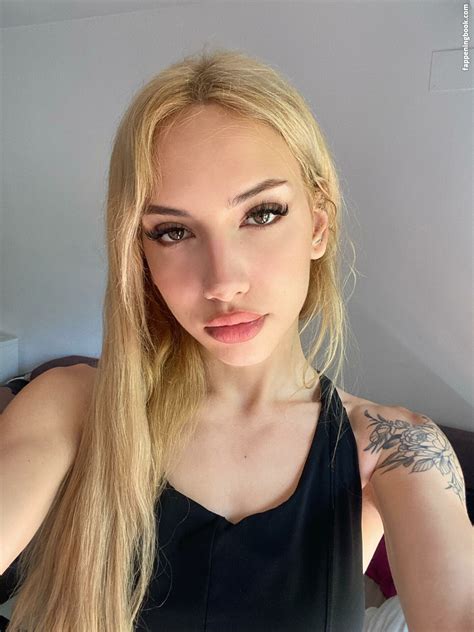 Blonde Sophie Nude Onlyfans Leaks The Fappening Photo Fappeningbook