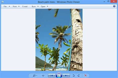 Also, it can only handle a few image file formats. Introduction to Windows Photo Viewer and Make It Back in ...
