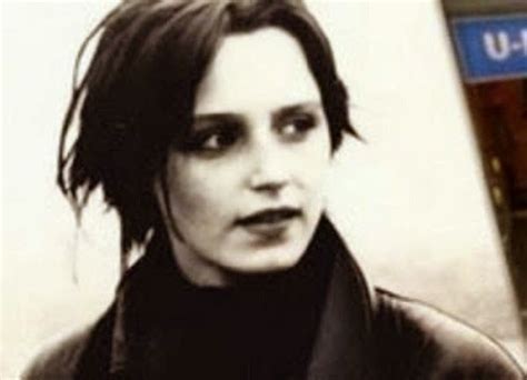 Christiane vera felscherinow (born 20 may 1962) is a german actress and musician who is best known for her contribution to the 1978 autobiographical book zoo station: 1000+ images about Christiane F. on Pinterest | Interview ...