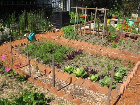 How To Make A Productive Vegetable Garden How To Design A Productive