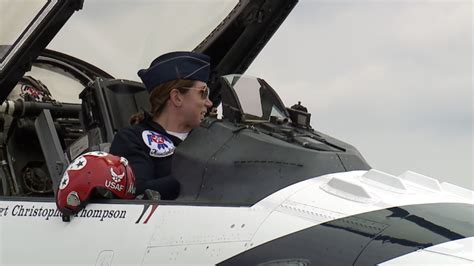 Thunderbirds Female Pilot To Fly At Kc Air Show