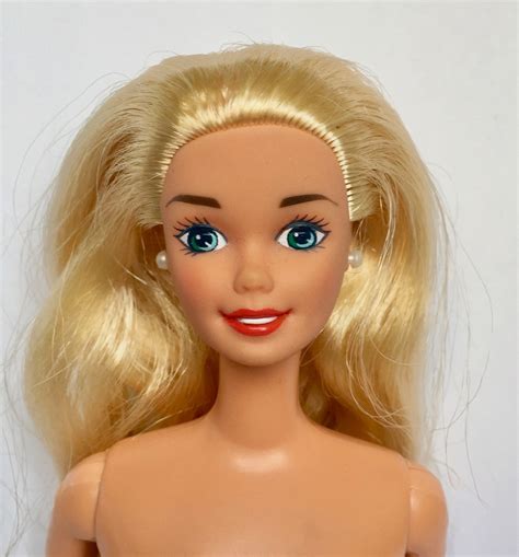 Nude Blond Blue Eyes Red Lips Barbie Doll Straight Hair TNT Body W