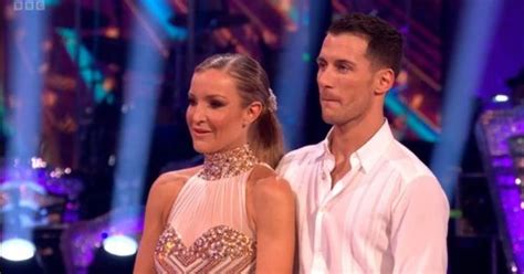 Bbc Strictly Come Dancing Viewers Spot Cheat Move As Helen Skelton