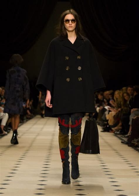 Burberry Embraces The 1970s And Fringe For Fall 2015 Fashion Gone Rogue