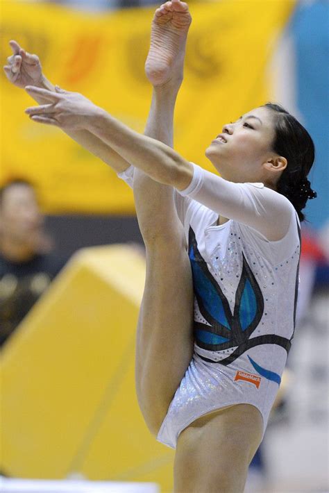 Yuko Shintake Of Japan Performs Sexy Sports Girls Artistic Gymnastics Female Athletes