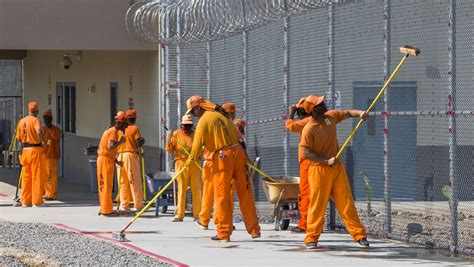 Report Says Arizona Has A Severe Prison Problem