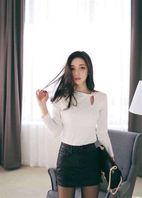 Son Youn Ju Korean Model Korean Fashion Leather Skirt Sons Goddess