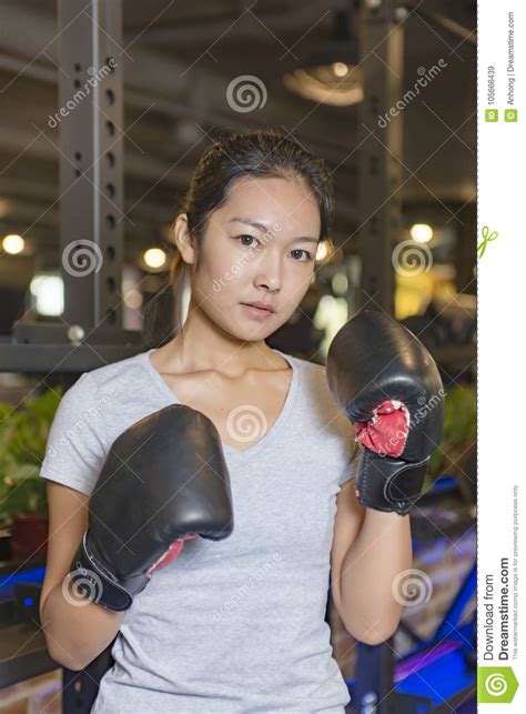 Asian Female Boxer Practicing Boxing Stock Image Image Of Attack