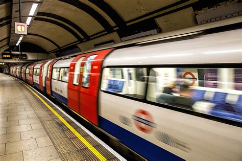 Picture London England Underground Metro Underground Trains Motion