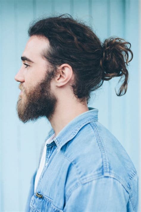 Share More Than 79 Curly Hair Man Bun Ineteachers