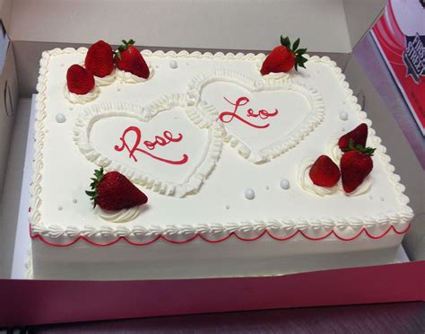 Simple anniversary cake design for parents. Anniversary Cake #simple and #delicious strawberry cake # ...