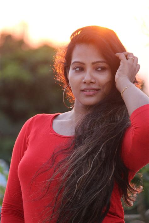 Dhivya Duraisamy On Twitter Beautiful Blonde Girl Sexy Beauty Beautiful Bollywood Actress