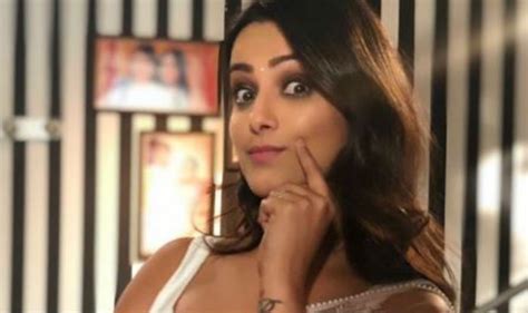 naagin 3 fame anita hassanandani looks sizzling hot in white see through saree as she dons her