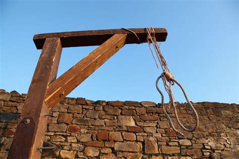 New Hangman Sees Gallows Quits