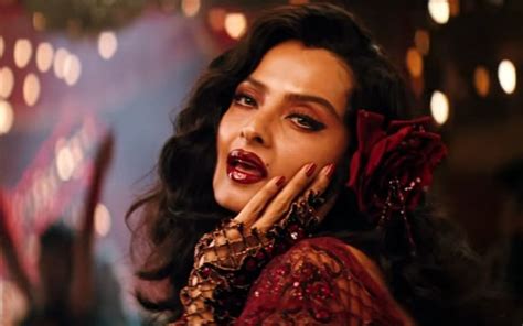happy birthday rekha actress rekha turns 68 this is the secret of her beauty