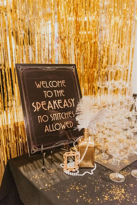 How To Throw A Great Gatsby Themed Party Haute Off The Rack Roaring