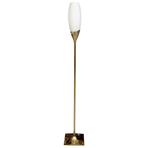 (57.8 cm) diameter of shade Tulip Brass Floor Lamp by Laurel For Sale at 1stdibs