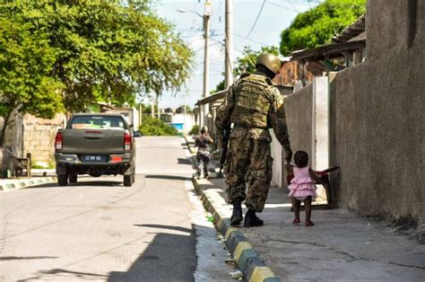 jamaican community activists leading the fight against cyclical armed violence control arms