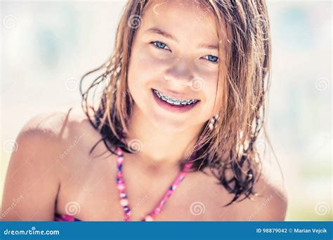 Détecteur Christchurch Plastique Cute Teen Girl Bikini Cataracte Développement De Réseau De