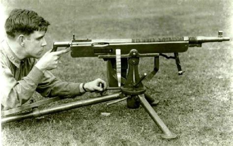 7 Awesome Machine Guns America Took To Wwi We Are The Mighty