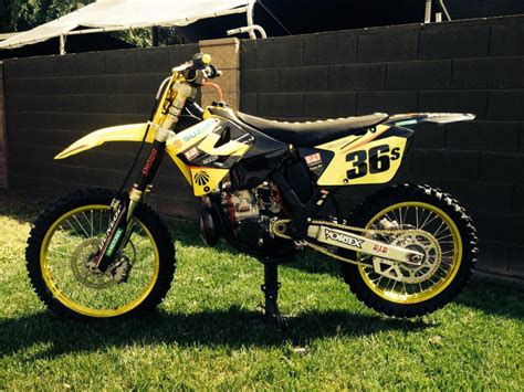 1995 suzuki rmx250ready to ride!needs nothing but you on the seat! Dirt Bike Color - Suzuki 2 Stroke - ThumperTalk