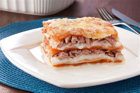 Macarrão de Domingo Lasanha de Atum e Queijo Santa Amália