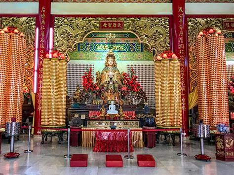 There are 4 or 5 main areas in the temple to visit. Visiting Thean Hou Temple in Kuala Lumpur, Malaysia