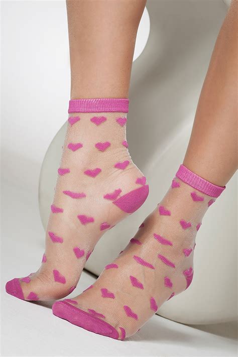 50s pretty sheer heart ankle socks in pink