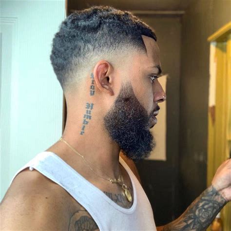 35 Stylish Fade Haircuts For Black Men 2021 Page 4 Of 35