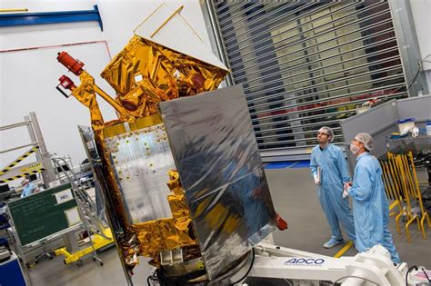 Bbc Article Featuring My Photograph Of The Sentinel 5p Satellite For