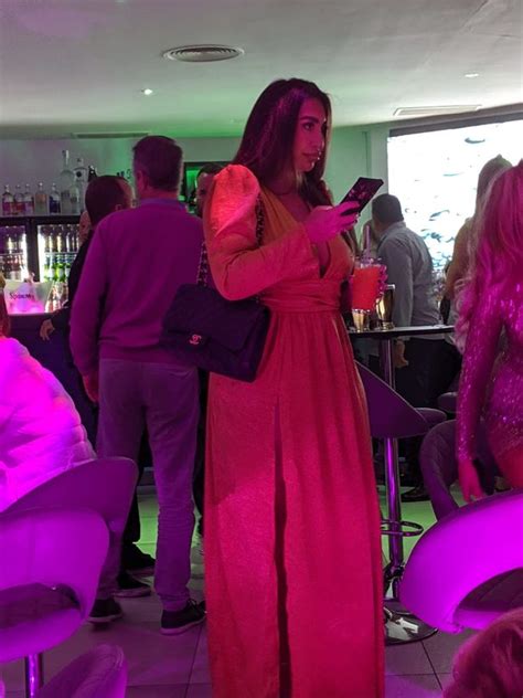 Lauren Goodger Begs Fans To Delete Candid Pictures After Flying To