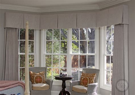 Bay Window Curtain Ideas Living Room