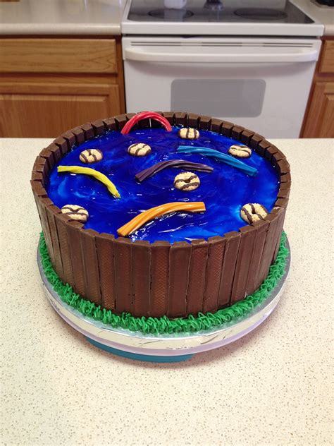 Vanilla cake with chocolate icing and fondant. Swimming pool cake | Cupcake cakes, Pool cake, Cake