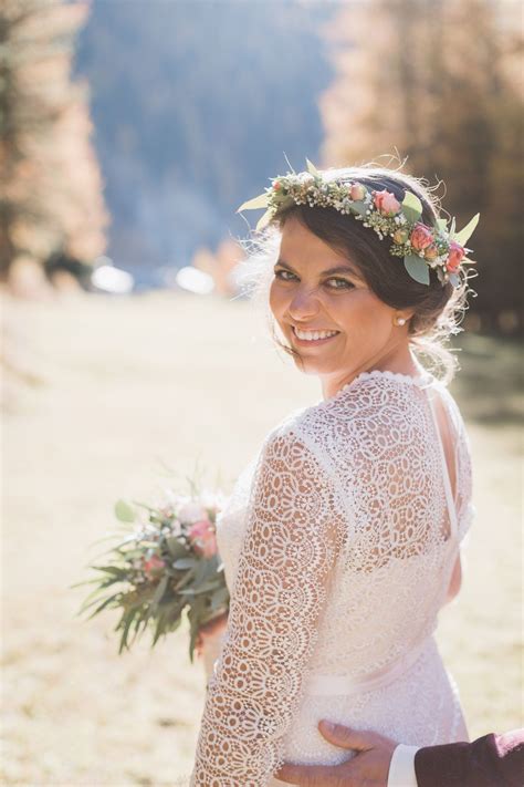 «ja, wir sind überglücklich!», sagt gut zu nau. Lara & Gregory // Hochzeitsfotograf Graubünden | Spitzen ...