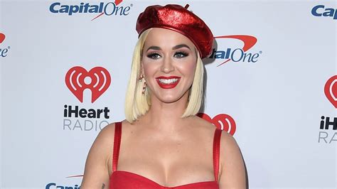 Fans confuse katy perry's throwback baby picture for her and orlando bloom's daughter daisy dove. Pregnant Katy Perry Reveals When She's Due, Her Cravings and More | Entertainment Tonight