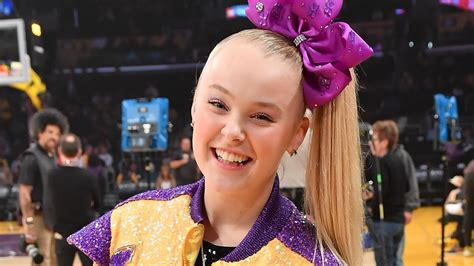 Fans Think Jojo Siwa Came Out As Queer Teen Vogue