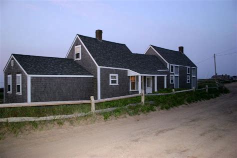 It contains 5 bedrooms and 7 bathrooms. Mr. Roger's crooked house | Crooked house, New england ...