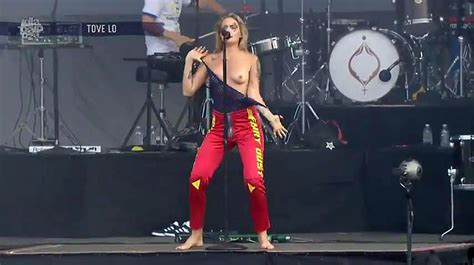 Tove Lo Topless On The Stage Scandal Planet