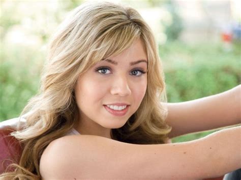 Jennette McCurdy Sexy Selfies Leaked Dylan Sprouse Says It Happens Guardian Liberty Voice