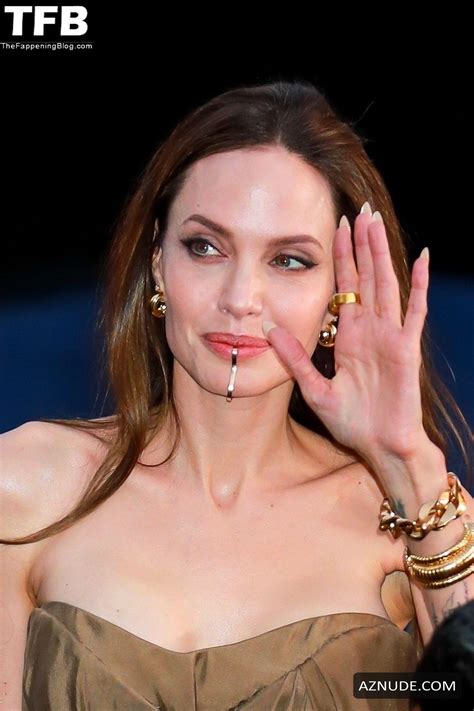 Angelina Jolie Sexy Seen Flaunting Her Hot Cleavage At The Eternals