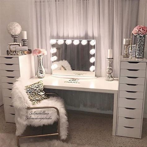 pin by k a r s y n on m keup van t es room inspiration glam room beauty room