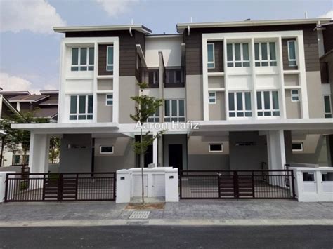In semenyih, there are so many projects, one park near sunway semenyih, ecohill, ecomajestic further down, tropicana heights, kajang heights. Tiara South, Semenyih Intermediate 3-sty Terrace/Link ...