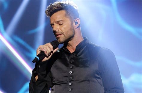 3:30 320 кбит/с 8.0 мб. Ricky Martin Relives Menudo Era During Eva Longoria's ...