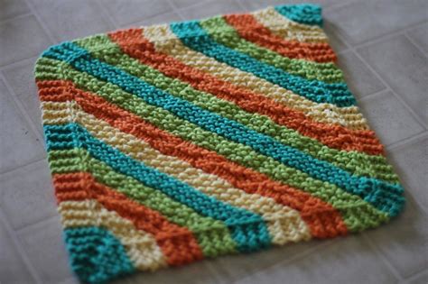 Hot Stripes Hanging Dish Towel And Dishcloth Patterns Dishcloth Knitting Patterns Dishcloth